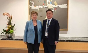 中国人民银行行长潘功胜会见国际货币基金组织总裁格奥尔基耶娃